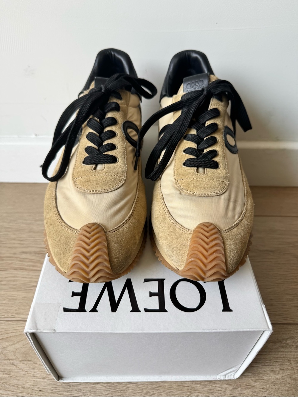 Loewe Flow Runner Men’s Sneakers | US 9 / EU 42
